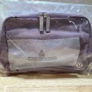 Lululemon Everywhere Belt Bag 2L Large - Lavender Lux NWT